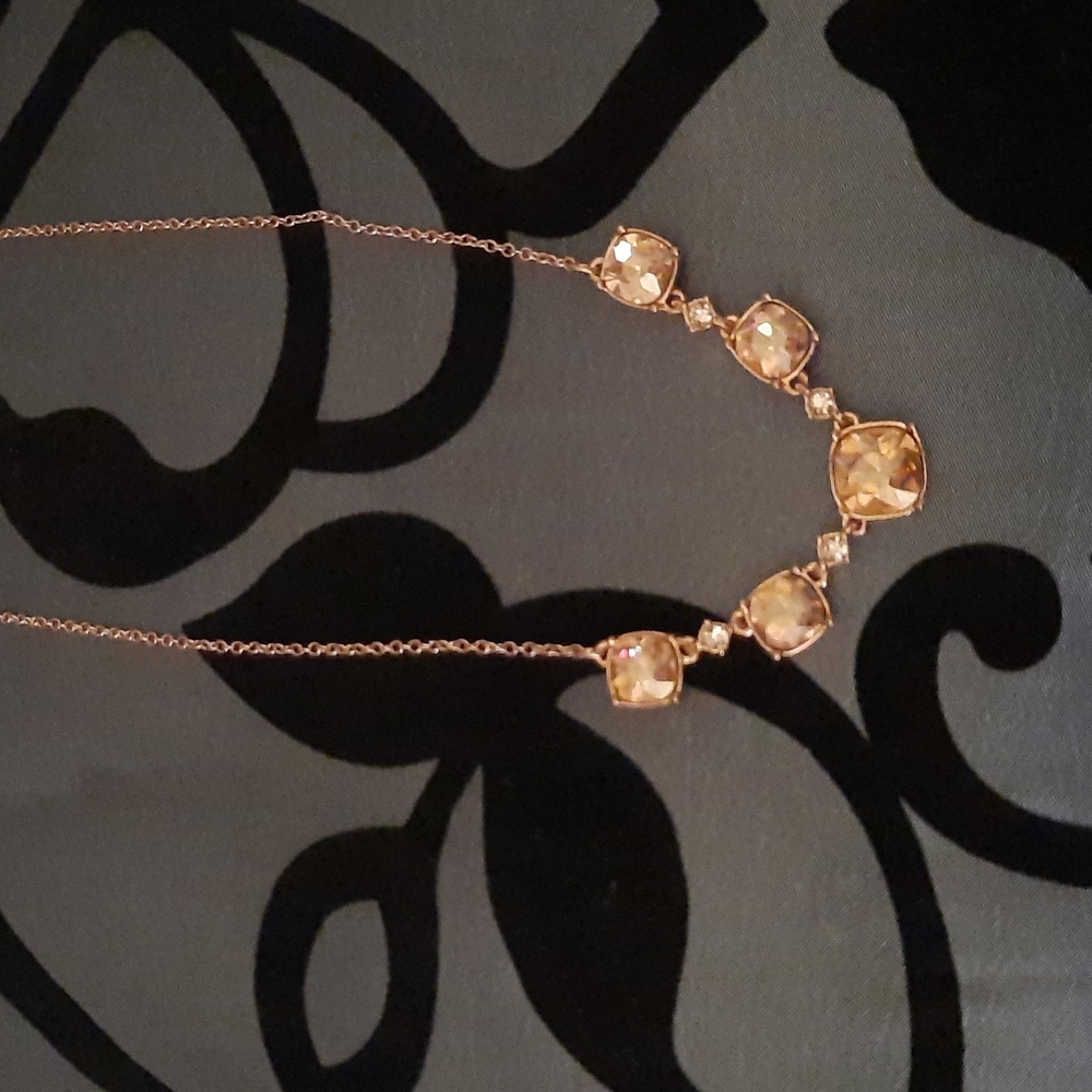 Woman's necklace
